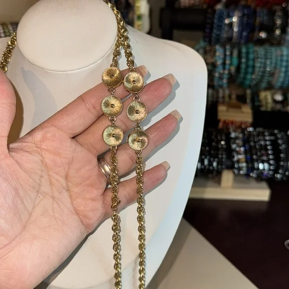 Vintage Monet long Gold-Tone Necklace - Picture 3 of 3